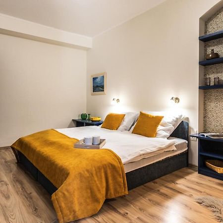 ヴィッラーニ Kikerics Vendeghaz Bed & Breakfast エクステリア 写真