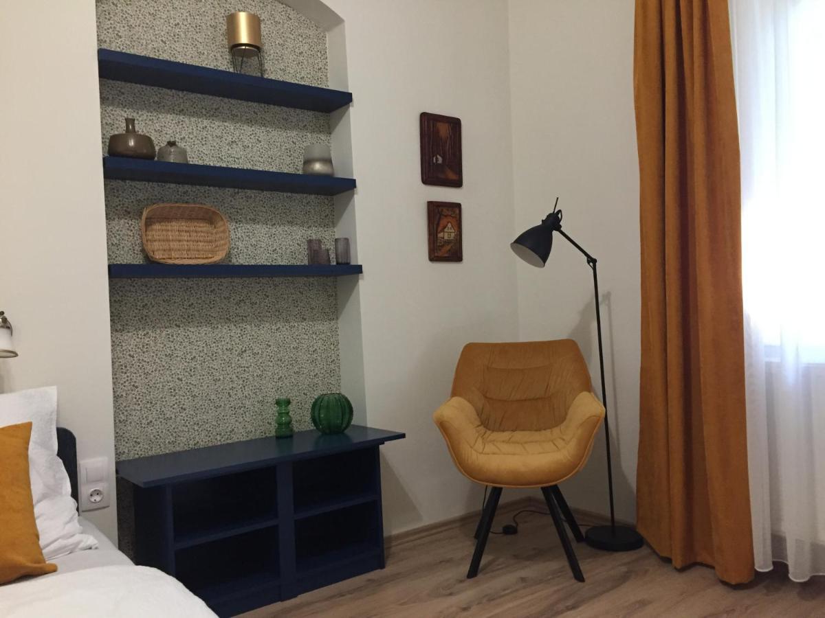 ヴィッラーニ Kikerics Vendeghaz Bed & Breakfast エクステリア 写真