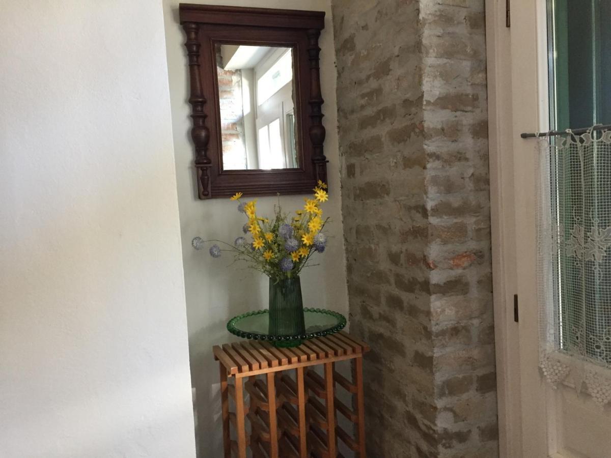 ヴィッラーニ Kikerics Vendeghaz Bed & Breakfast エクステリア 写真