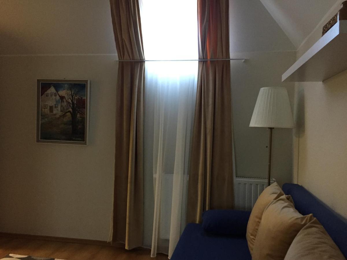 ヴィッラーニ Kikerics Vendeghaz Bed & Breakfast エクステリア 写真